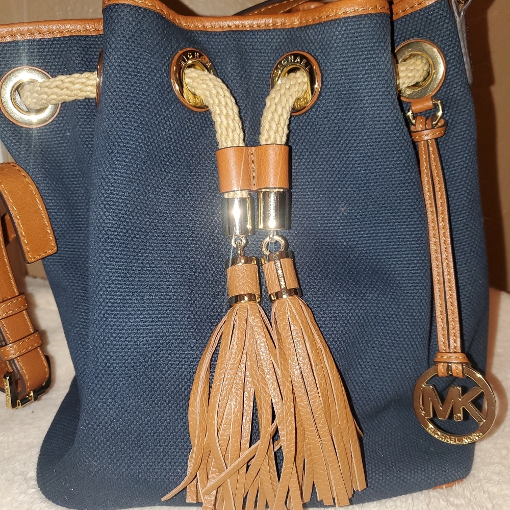 Michael Kors bucket bag